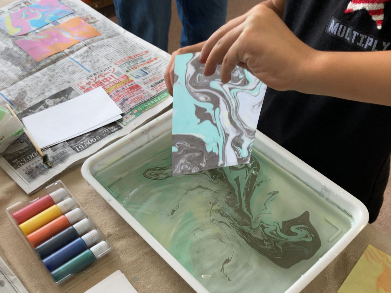 大正小学校での出張マーブリング体験教室